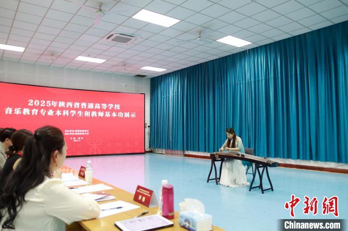 陕西16所高校音乐教育专业师生“比拼”基本功