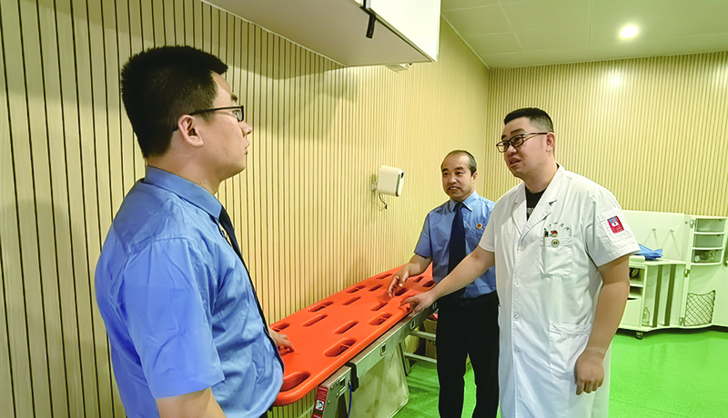 检察官开展”回头看“工作